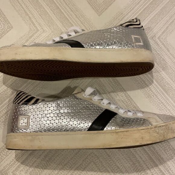 D.A.T.E. Women’s Silver & Black + Zebra Fur Sneakers - Picture 4 of 8